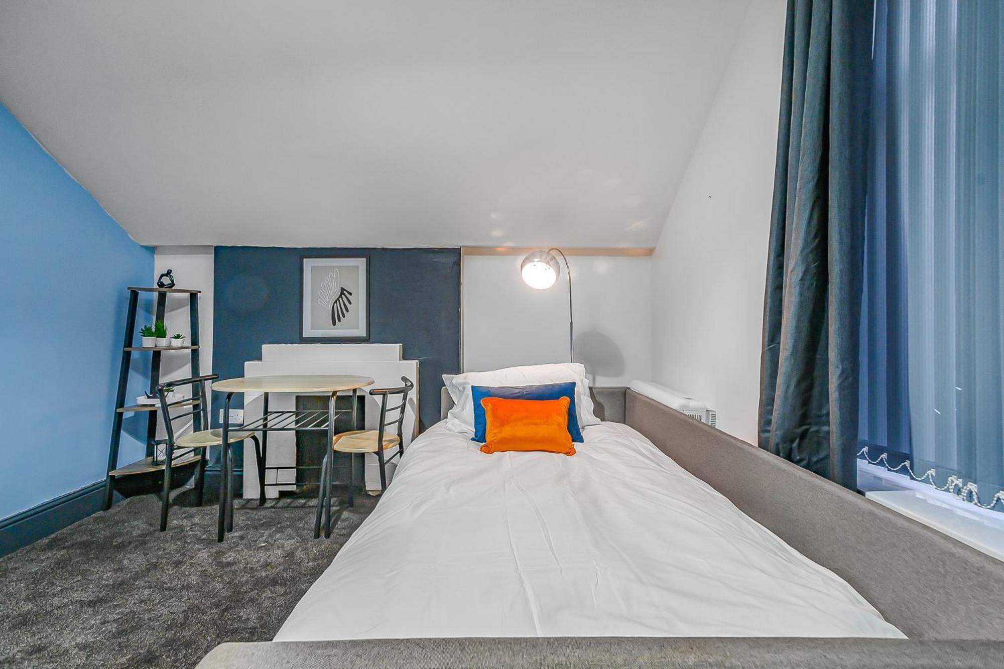 Cozy Near Hospital And Centre Apartment *