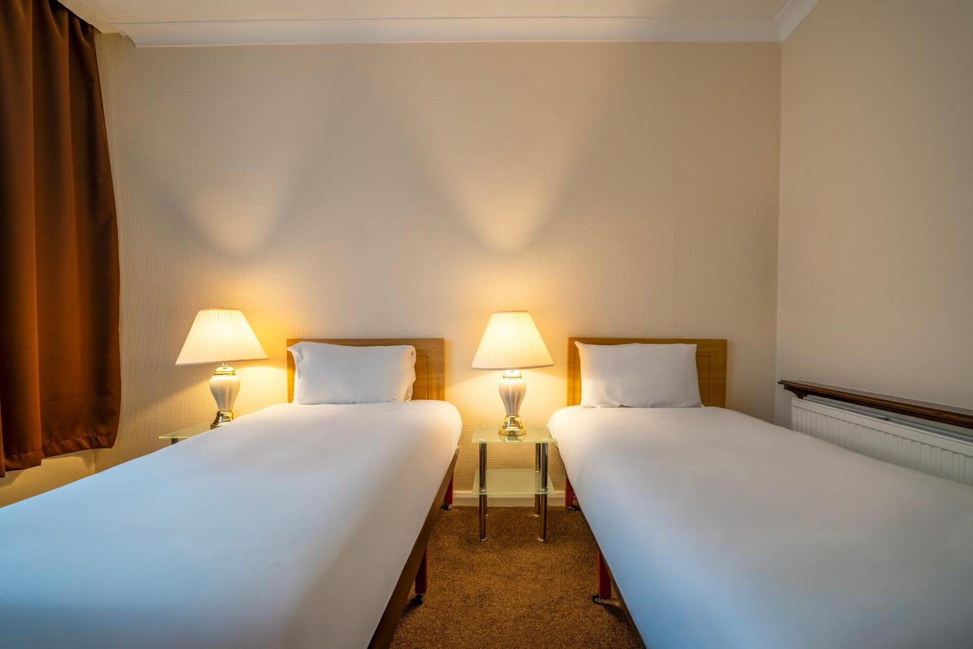 Hotel Britannia Centre 3*