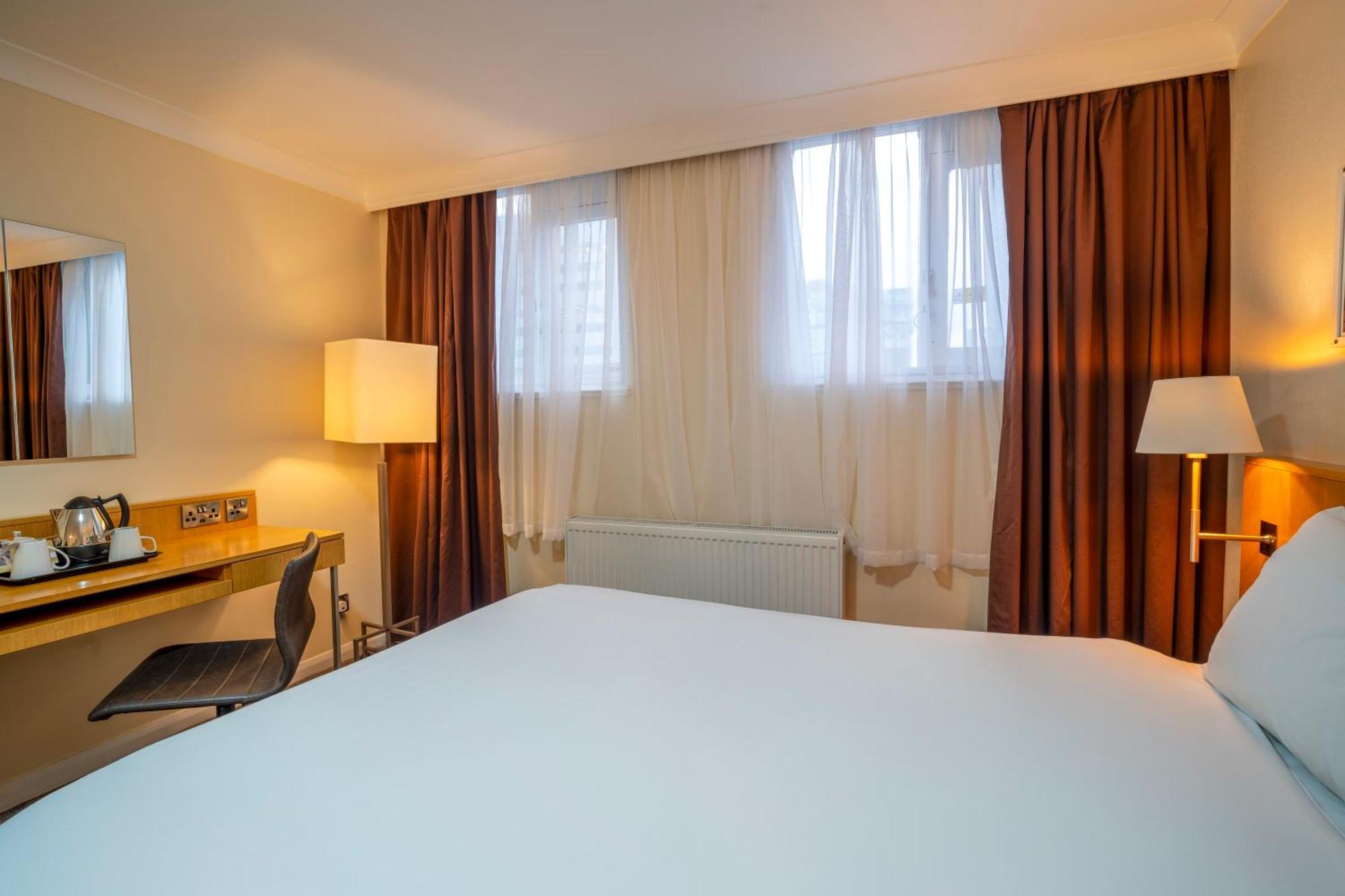 Britannia Centre 3*