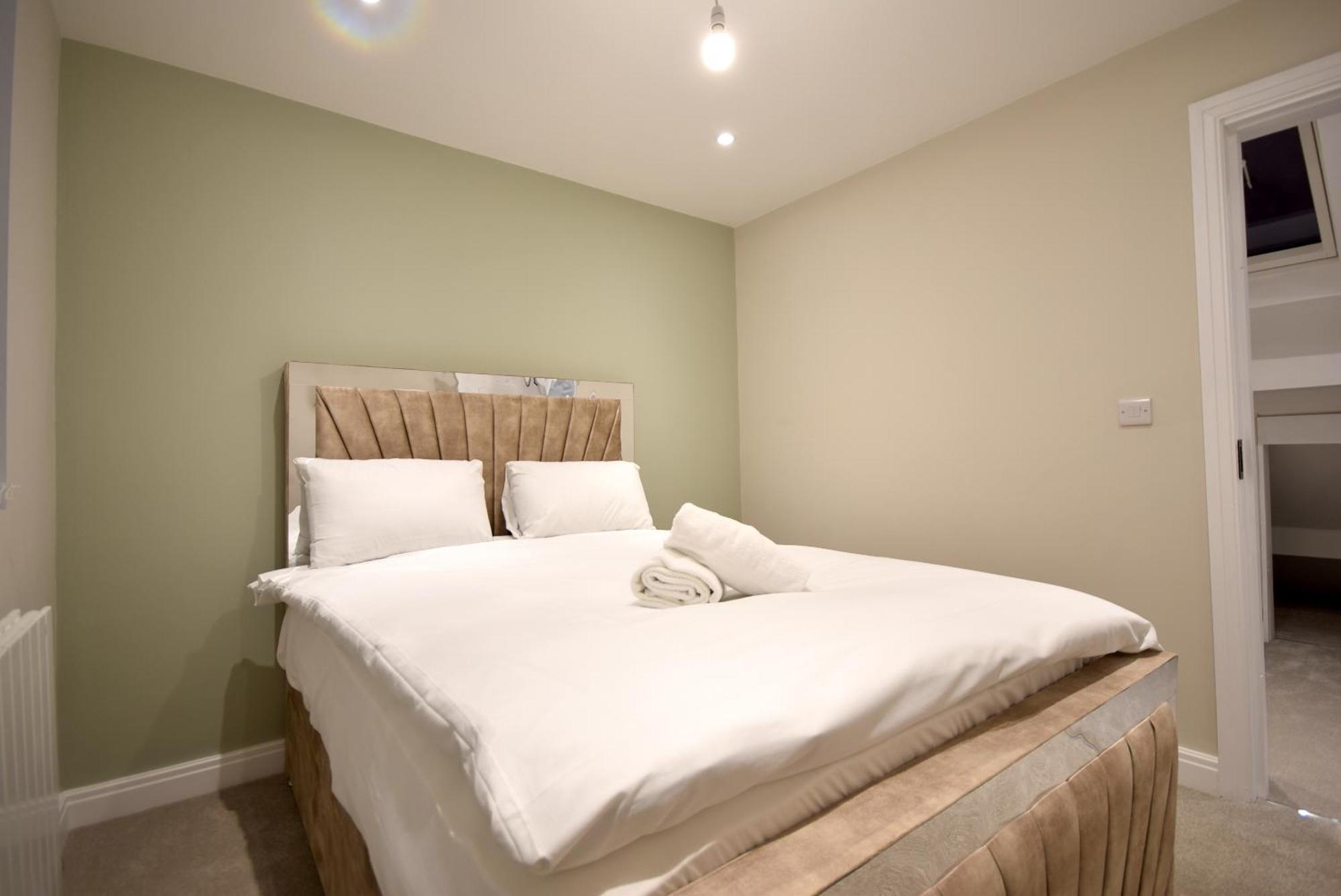 Holiday home 4-bedroom Parking Garden & Porch Manchester