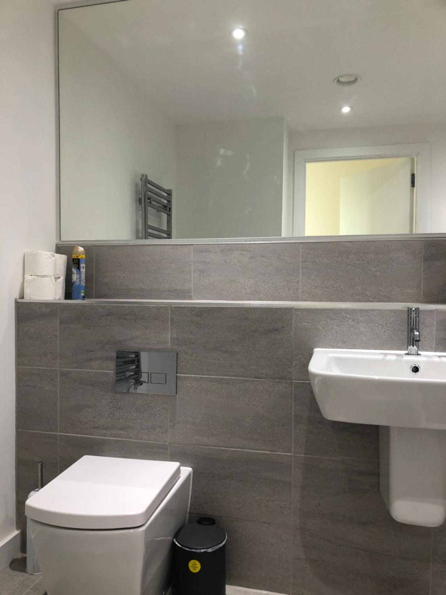 Prime Central-luxury 1br Apartment-free Parking-fast Wi-fi Manchester