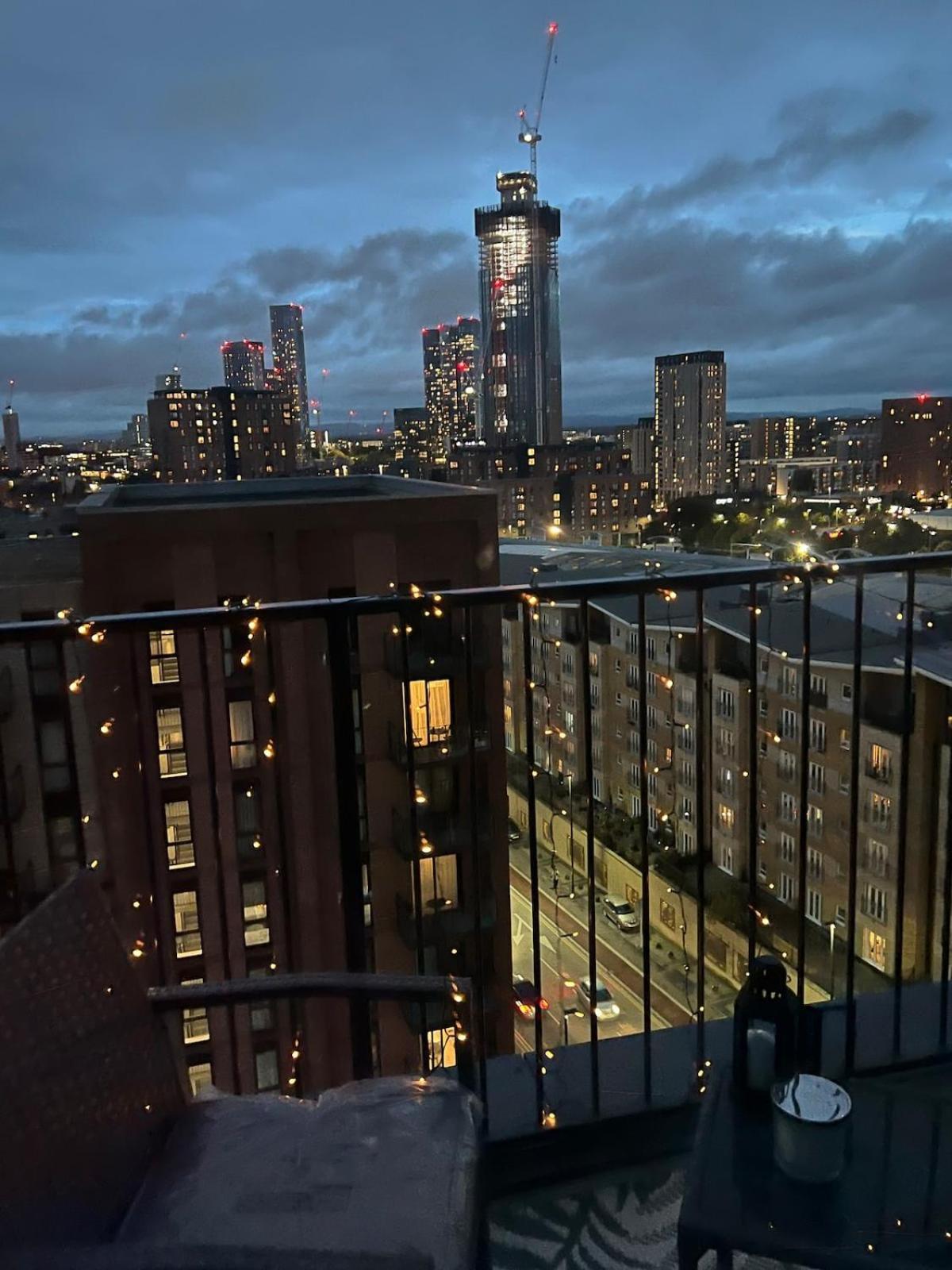 Apartment Stunning View 10th Floor 1 Bed With Large Balcony! -access To A Free Gym *