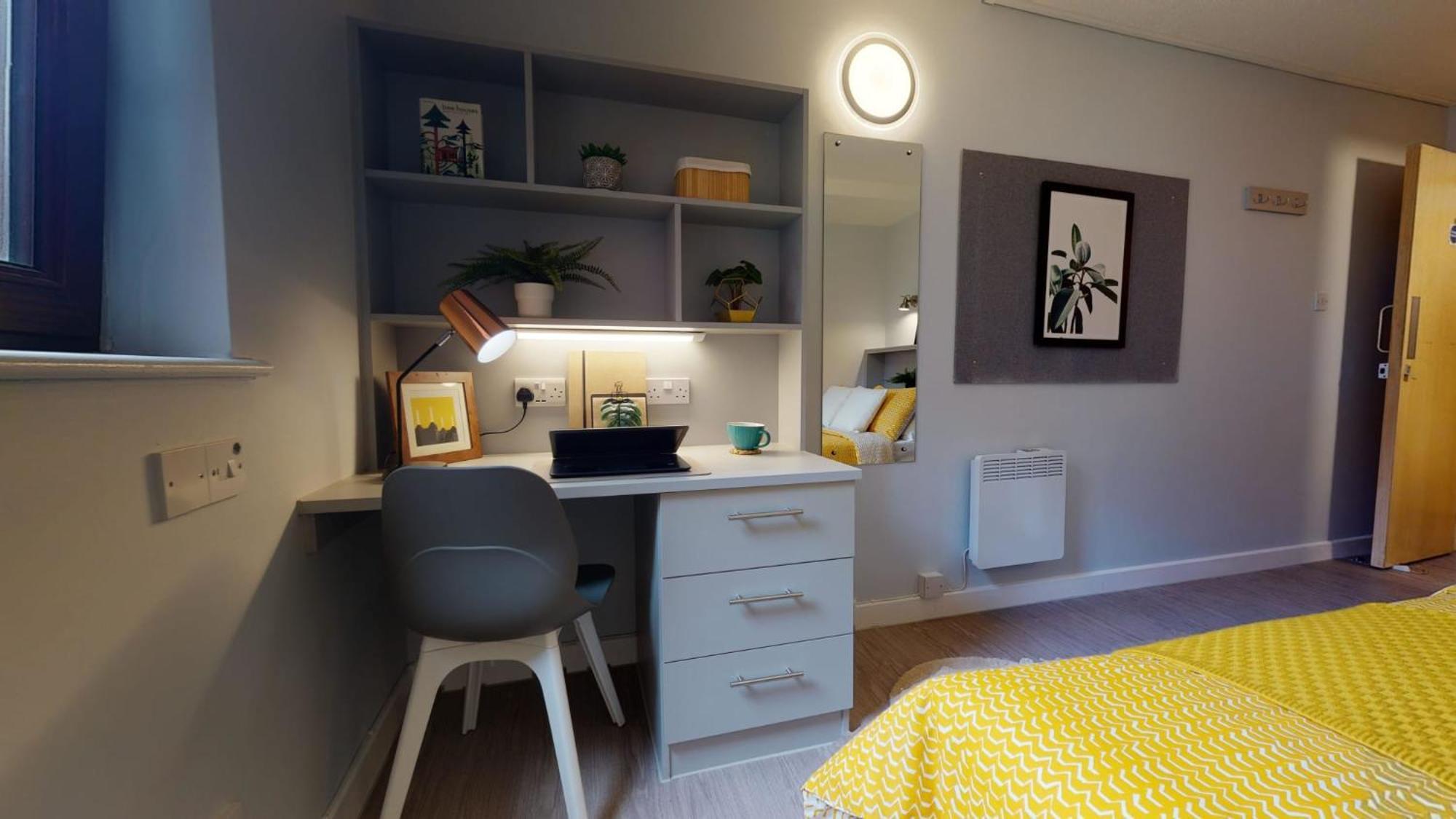 Discover A Community Located At The Heart Of Manchester Apartment *