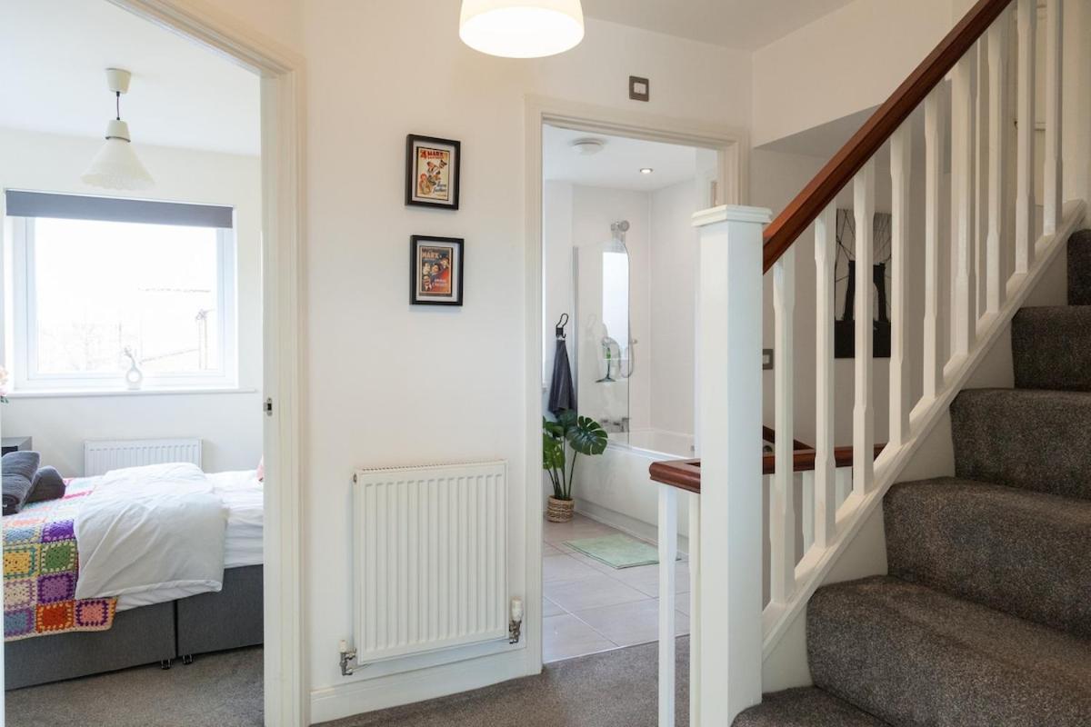 Holiday home Exquisite 4 Bedroom 2 Bath Parking Etihad Stadium *