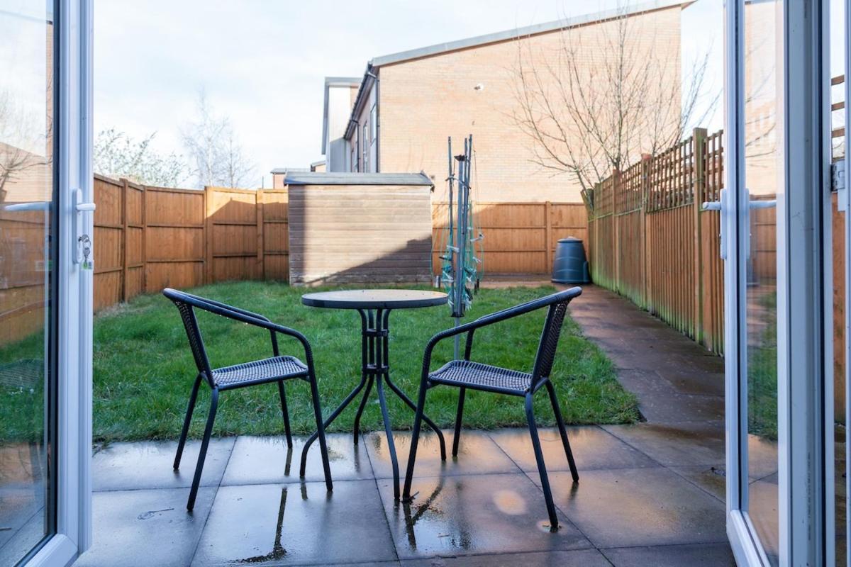 Exquisite 4 Bedroom 2 Bath Parking Etihad Stadium Holiday home Manchester
