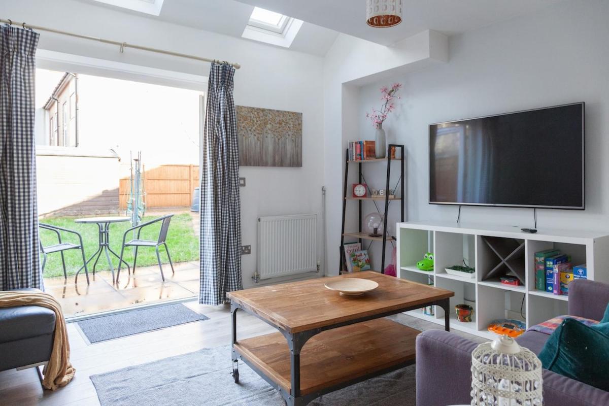 Holiday home Exquisite 4 Bedroom 2 Bath Parking Etihad Stadium Manchester