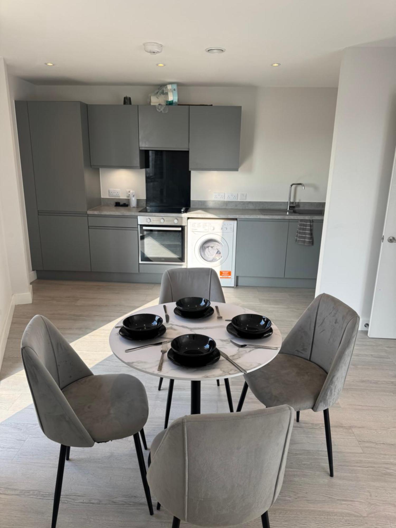Apartment Luxury 2 Bedrooms *
