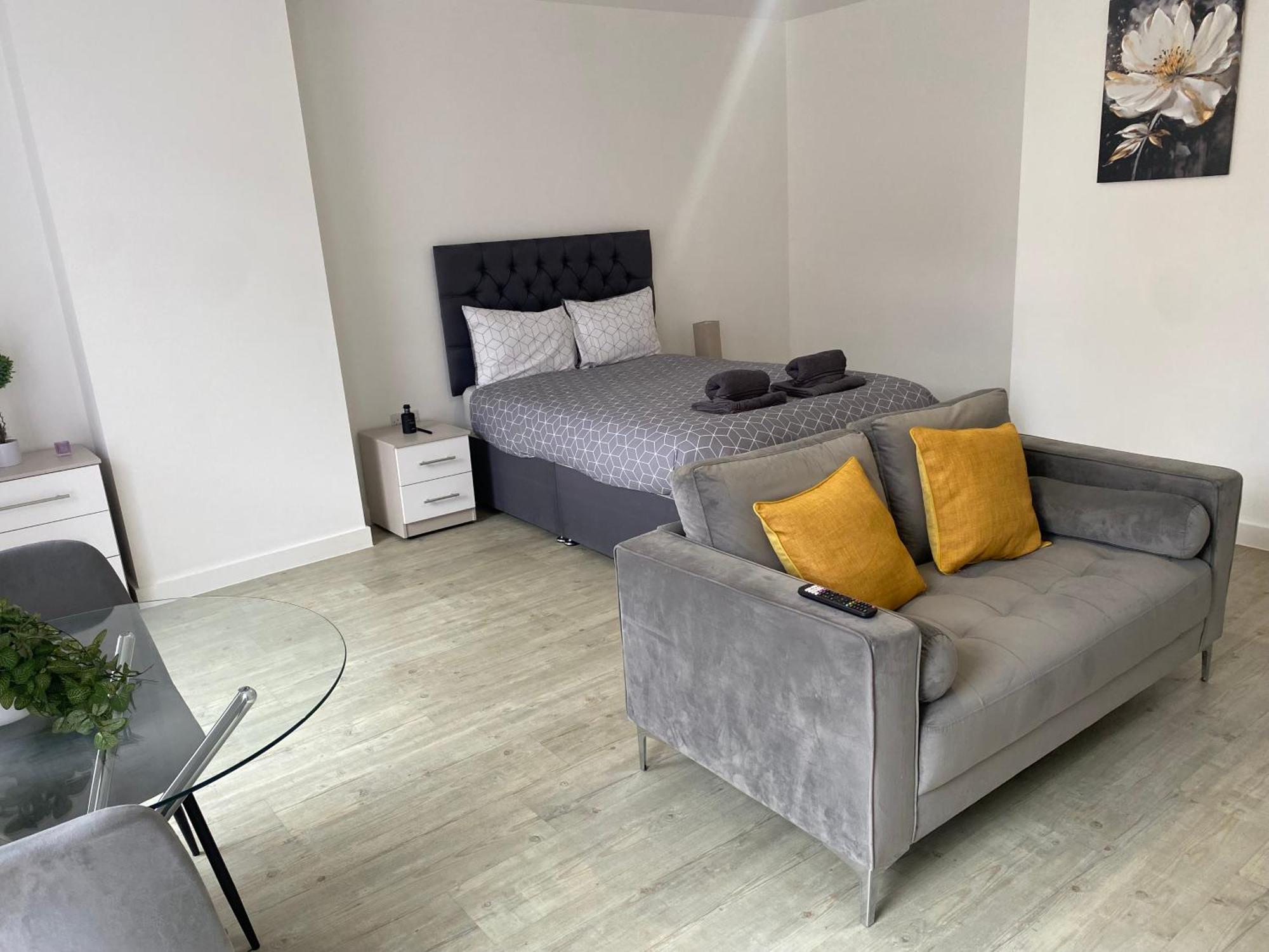 North Hill Apartment