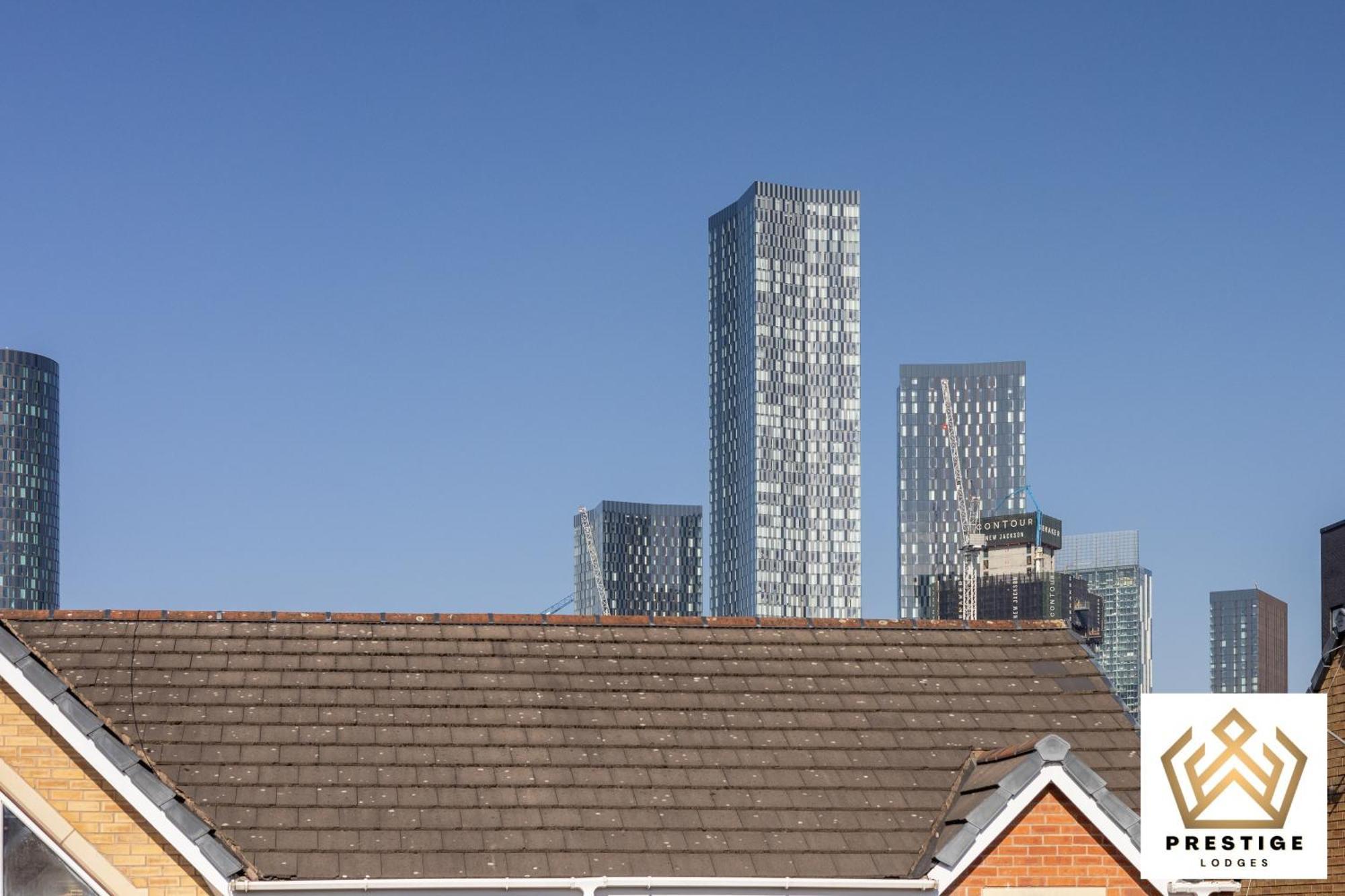 Manchester, Centre, House, Parking, Garden, M60 Manchester