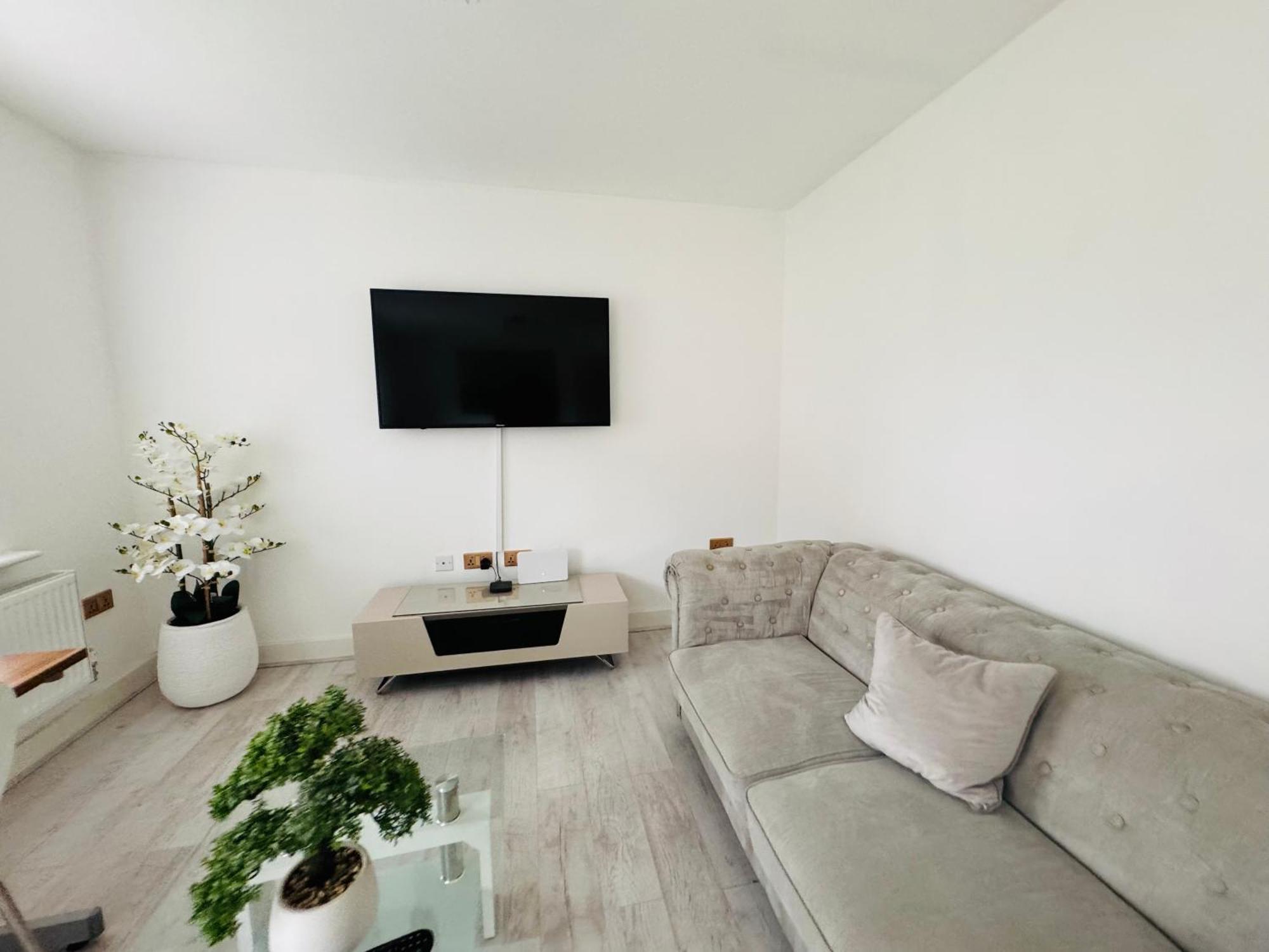 Homestay Modern New Built Kingsize Ensuite *