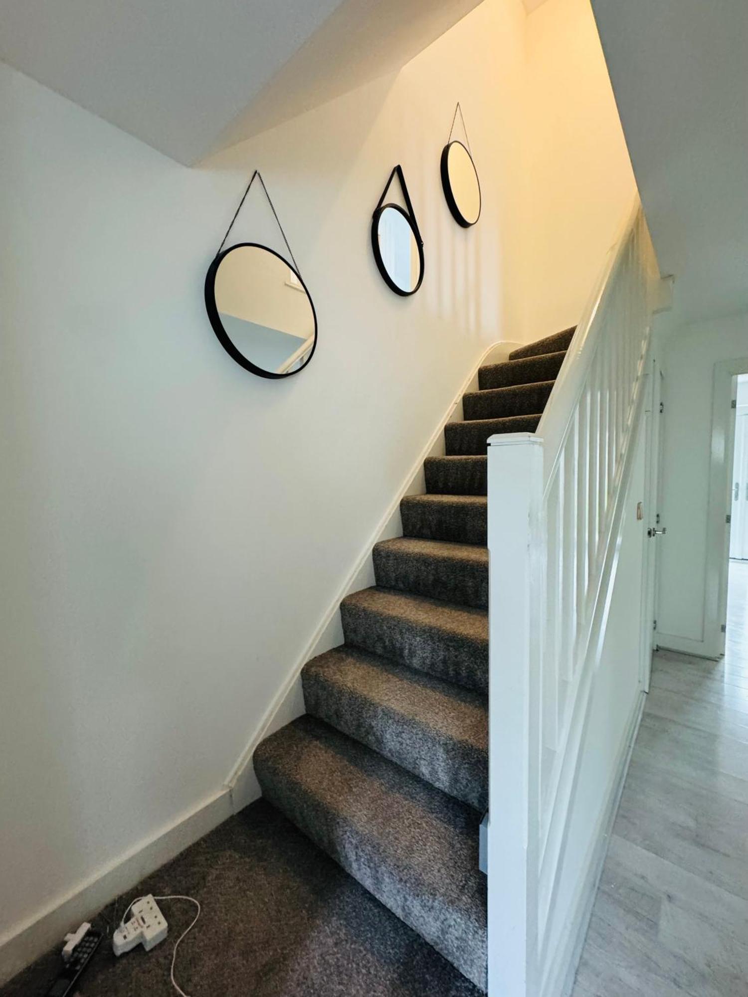 Modern New Built Kingsize Ensuite Homestay Manchester