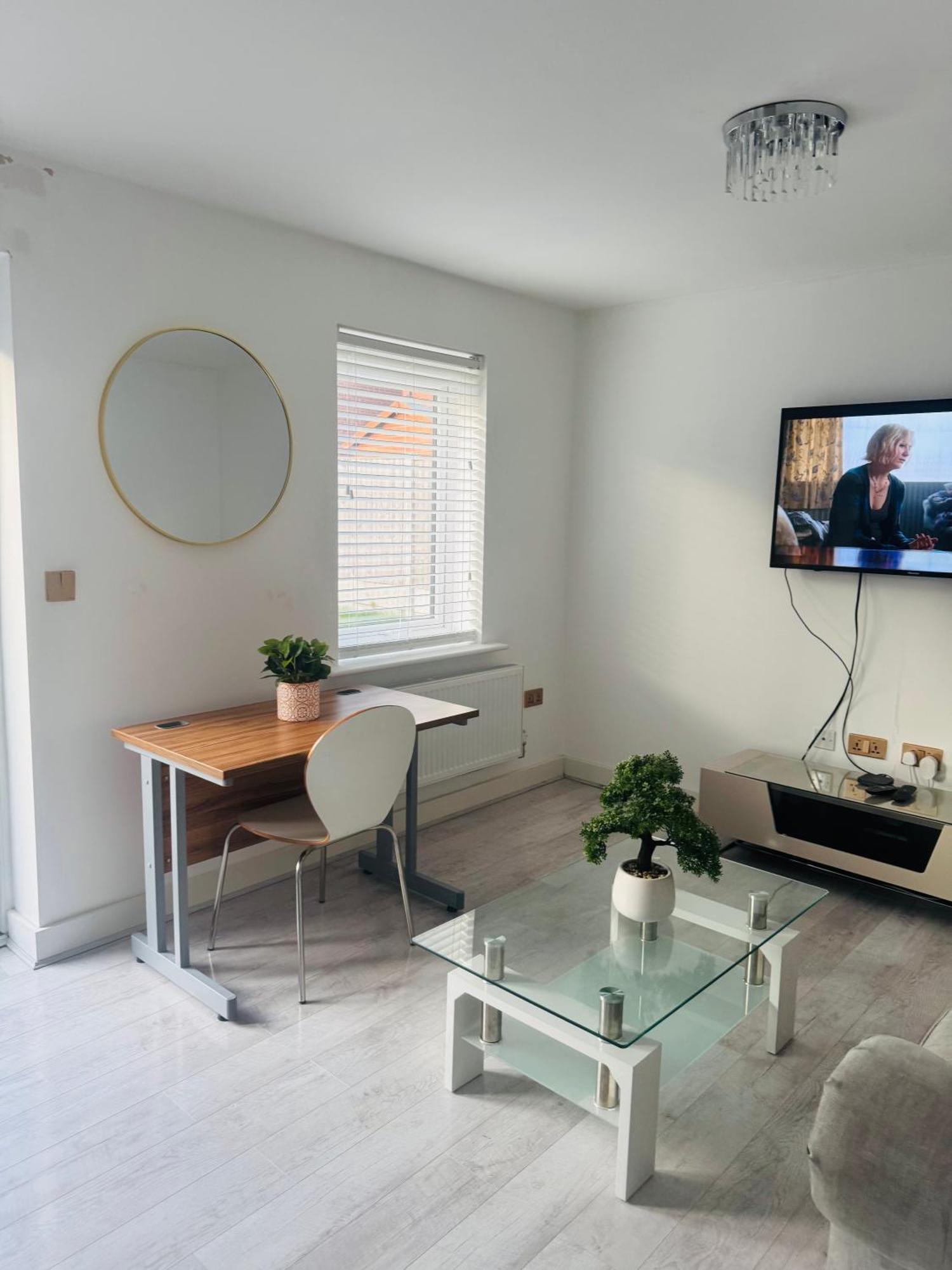 Modern New Built Kingsize Ensuite
