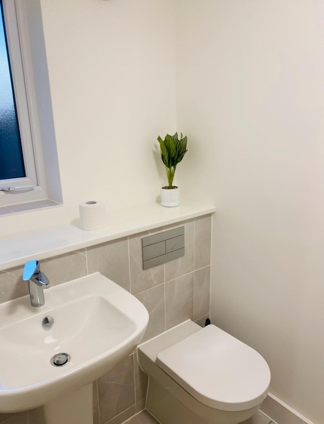 Homestay Modern New Built Kingsize Ensuite *
