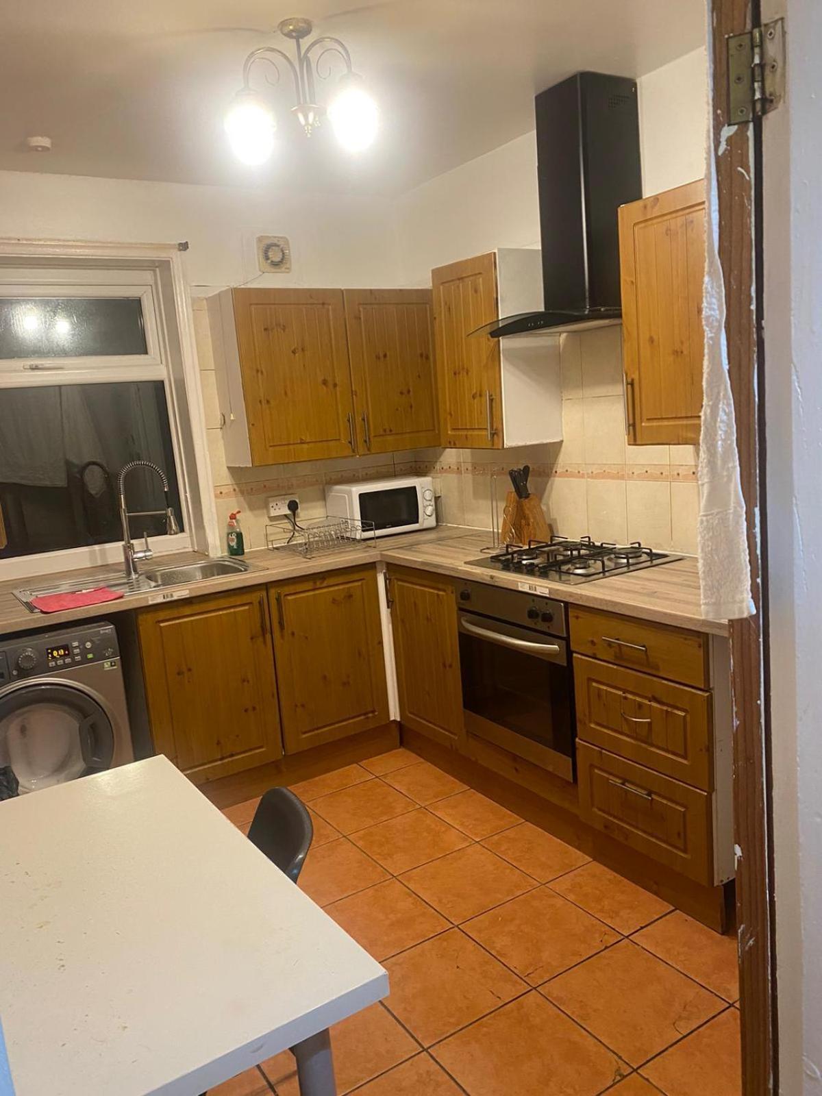 Homestay Gorton Elsham Gardens - Delight *