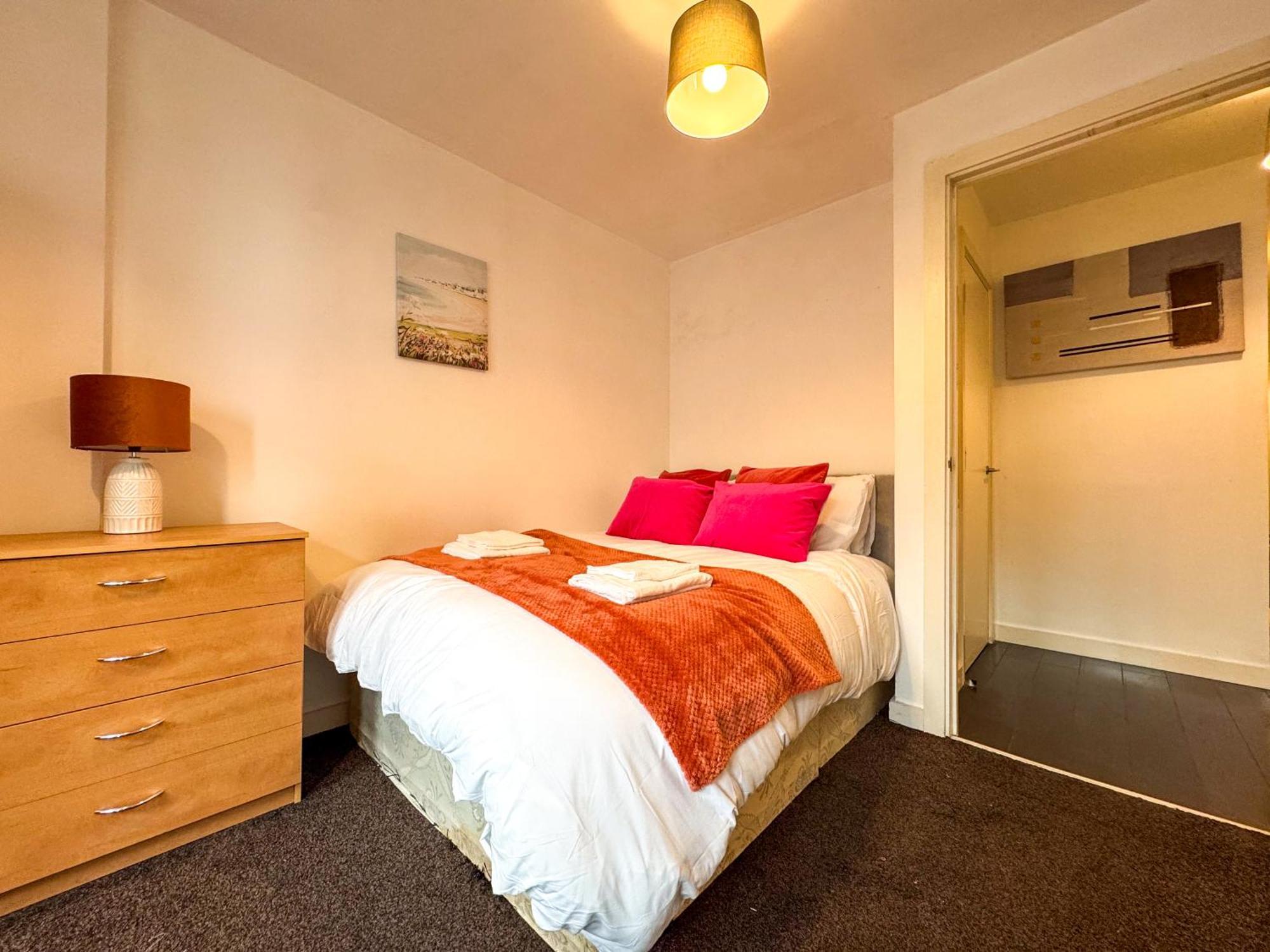 Apartment 2br - Centre - Balcony *