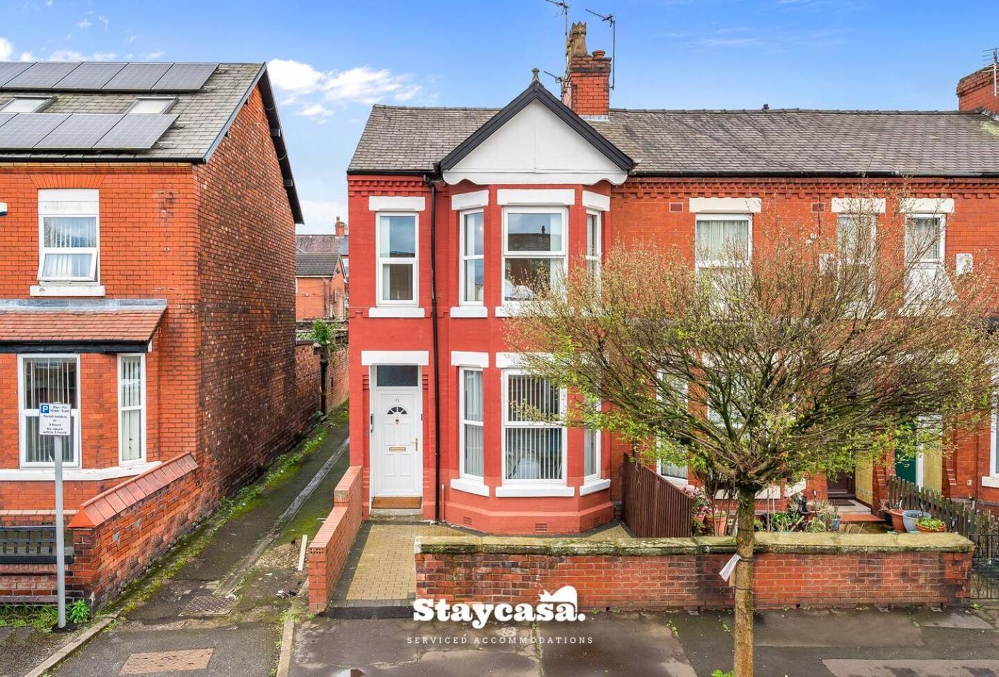 Holiday home Monton Co-Living - Private Room Self-Cater Manchester