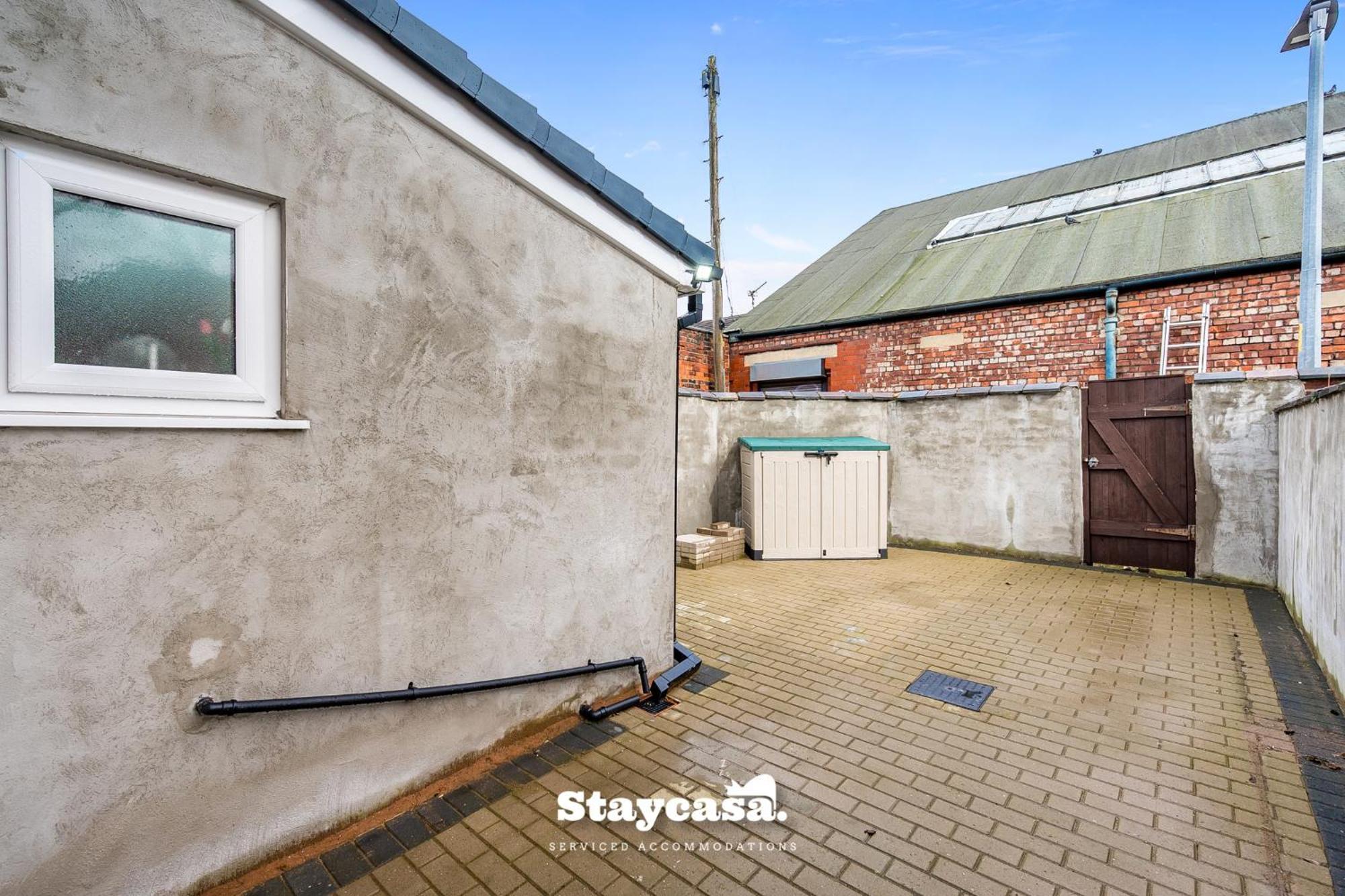 Monton Co-Living - Private Room Self-Cater Manchester