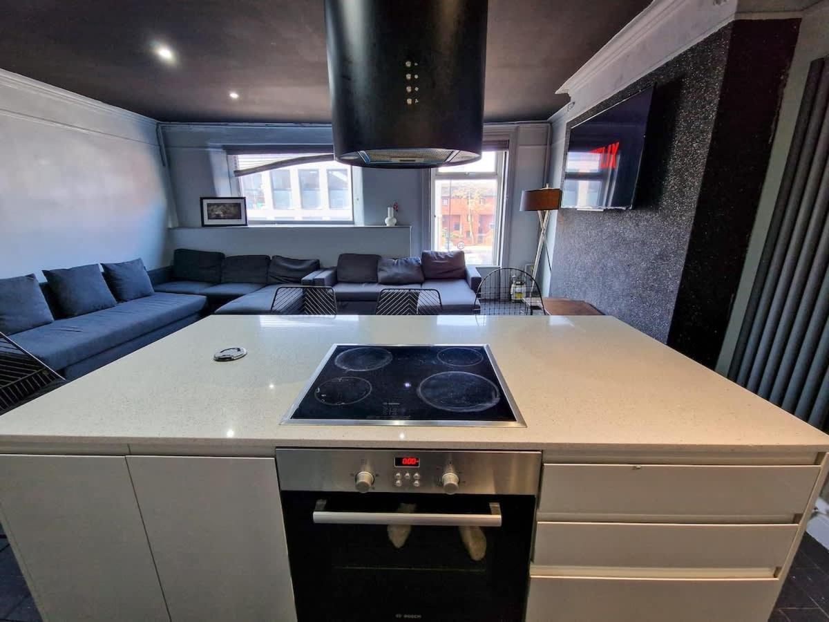 Holiday home Centre Hidden Gem Sleeps 22 By Superhost *