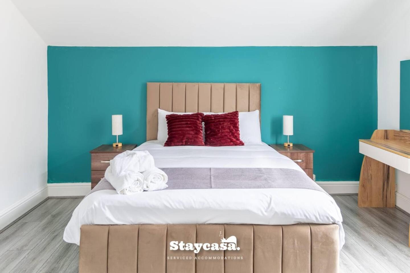 Modern 5-bed Haven Near Centre Manchester