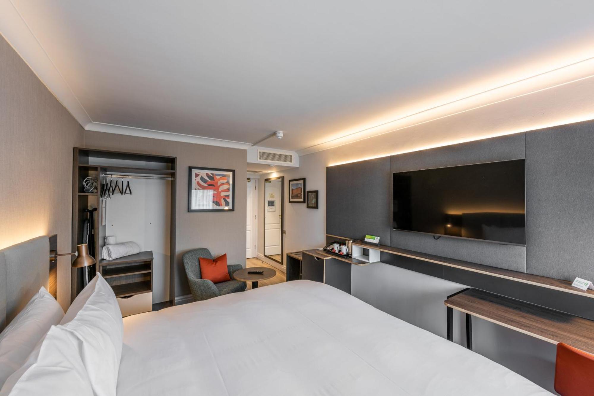 - - Oldham By Ihg Hotel