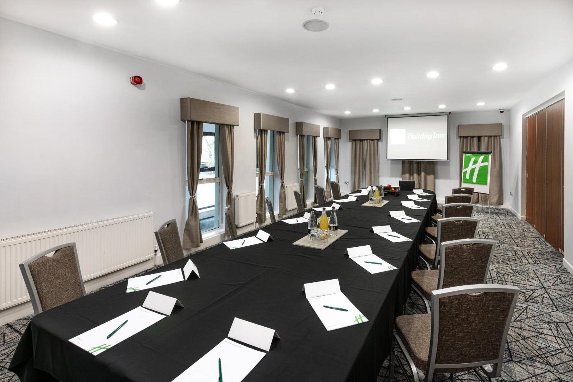 - - Oldham By Ihg Hotel 3*