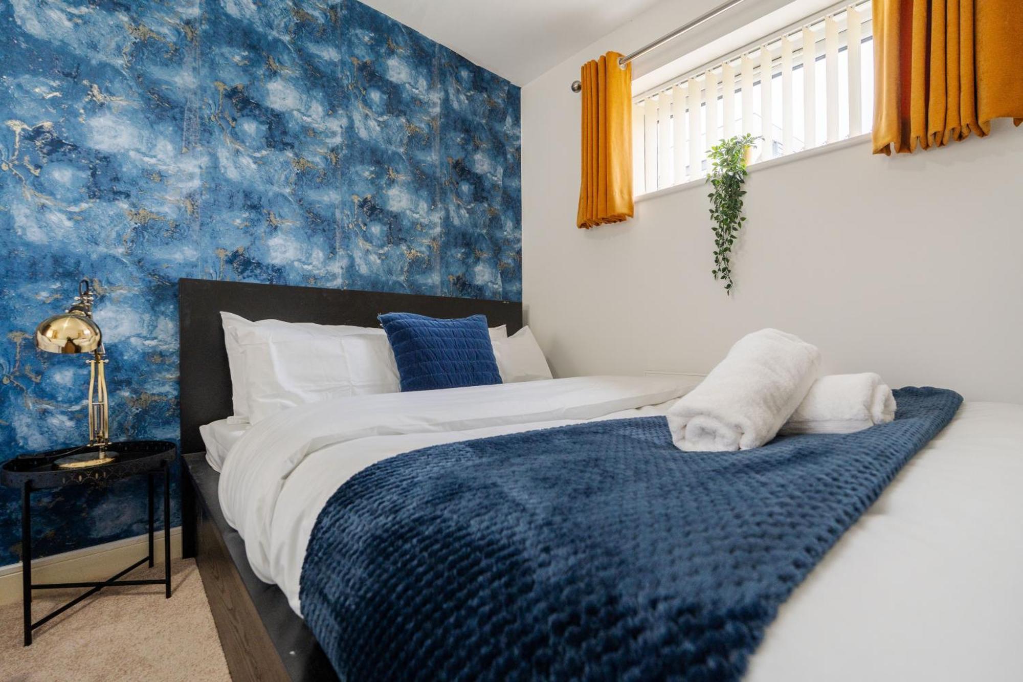 Spacious 4bd 3bt - Etihad - Coop - Pool Table - Free Parking Holiday home Manchester