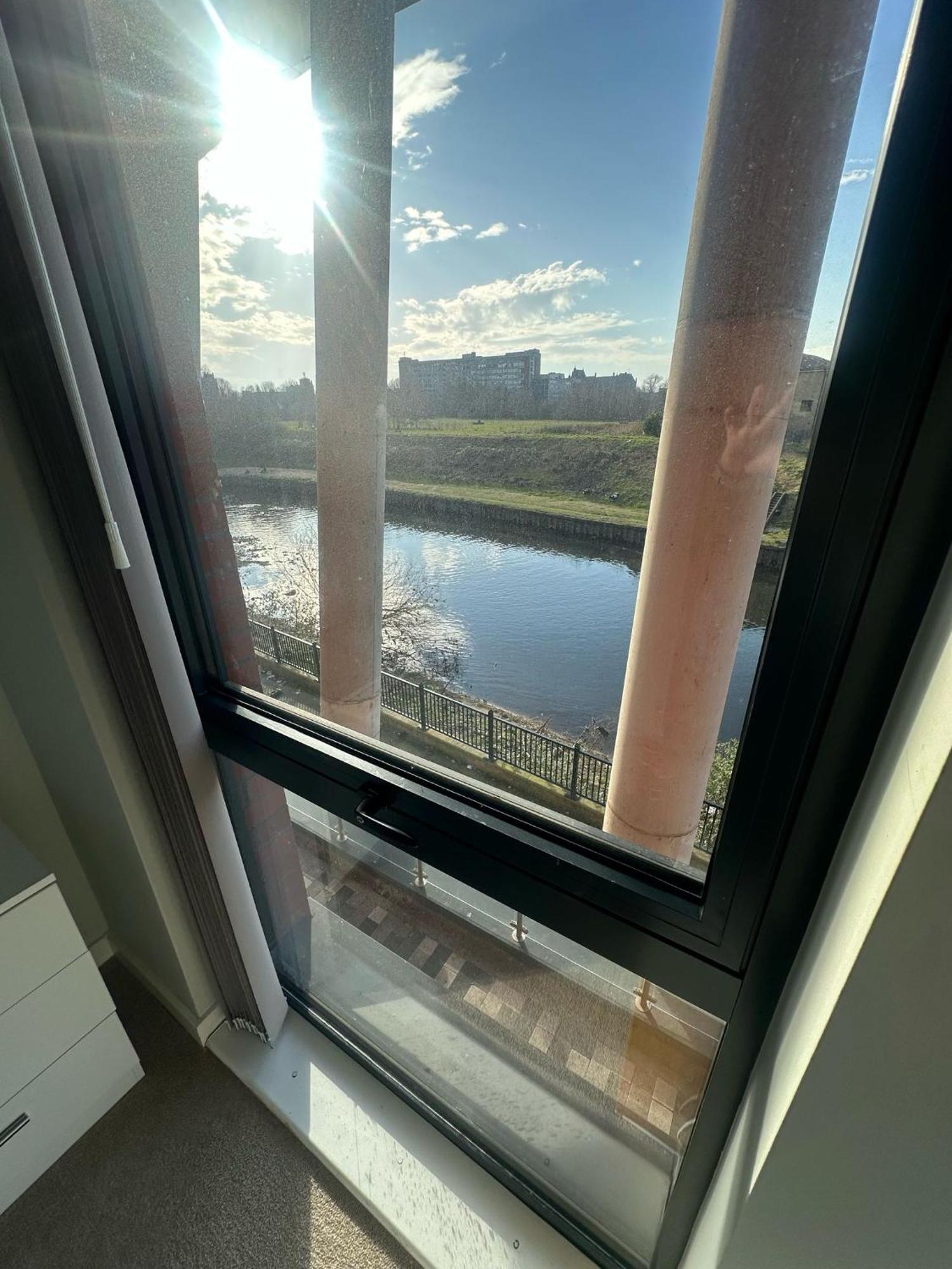 Beehosting Adelphi Wharf Aparthotel