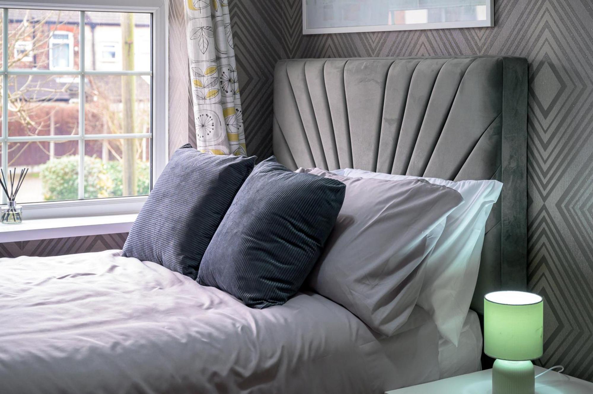 Holiday home Droylsden Eden - Next To Tram - Free Parking Near Coop- Live & Etihad Stadium