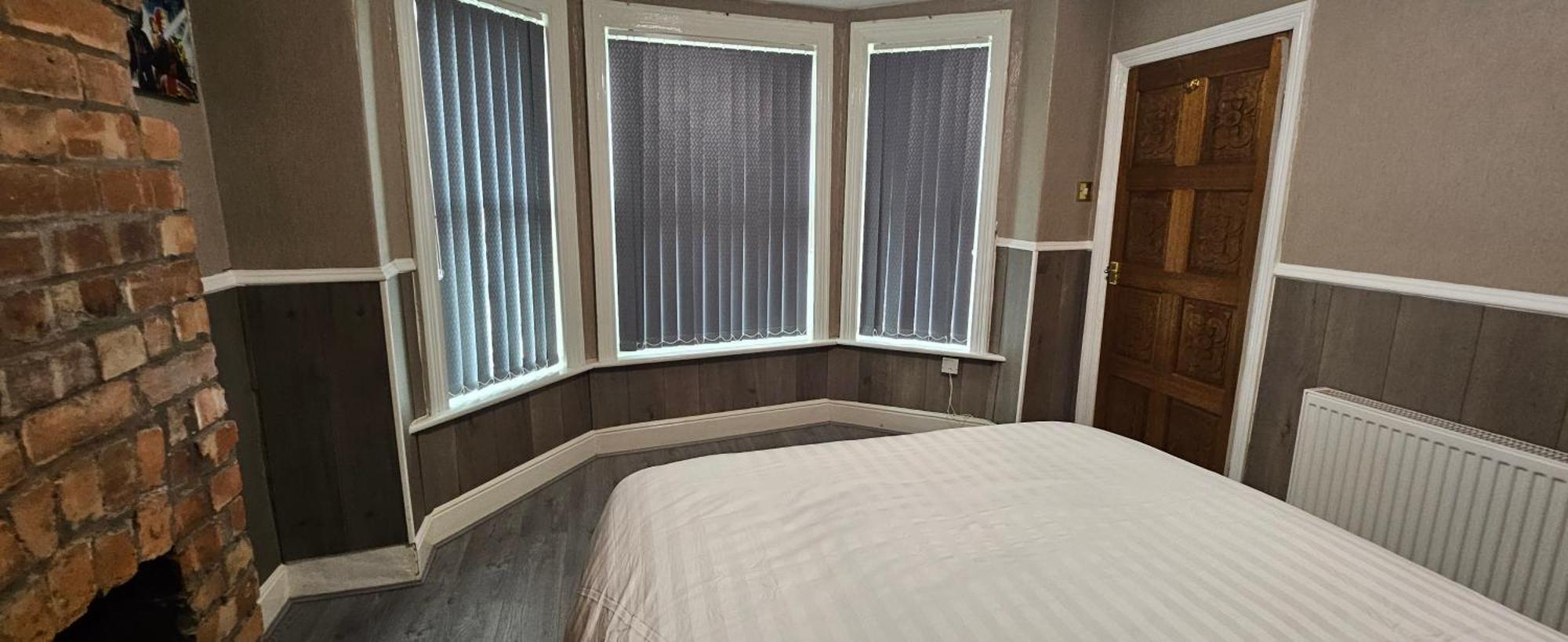Modern Three Bed House Near Manchester City Centre Holiday home