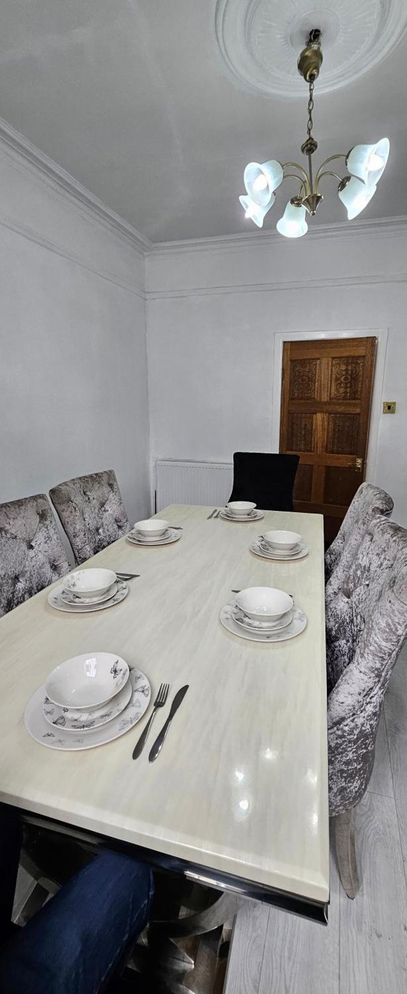 Holiday home Modern Three Bed House Near Manchester City Centre