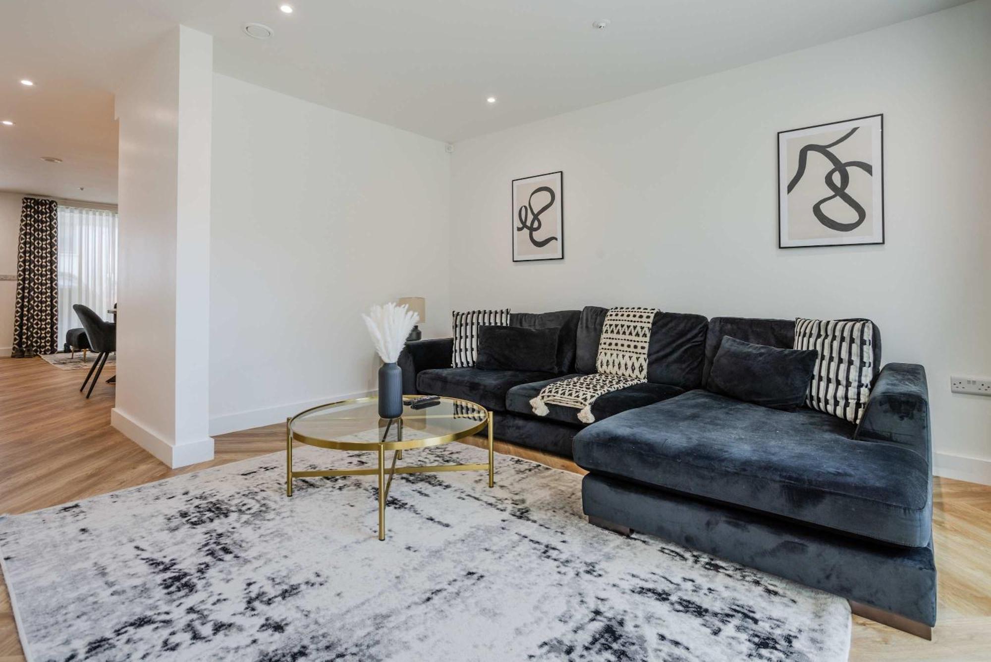The Hidden - 4br Townhome Roof Manchester