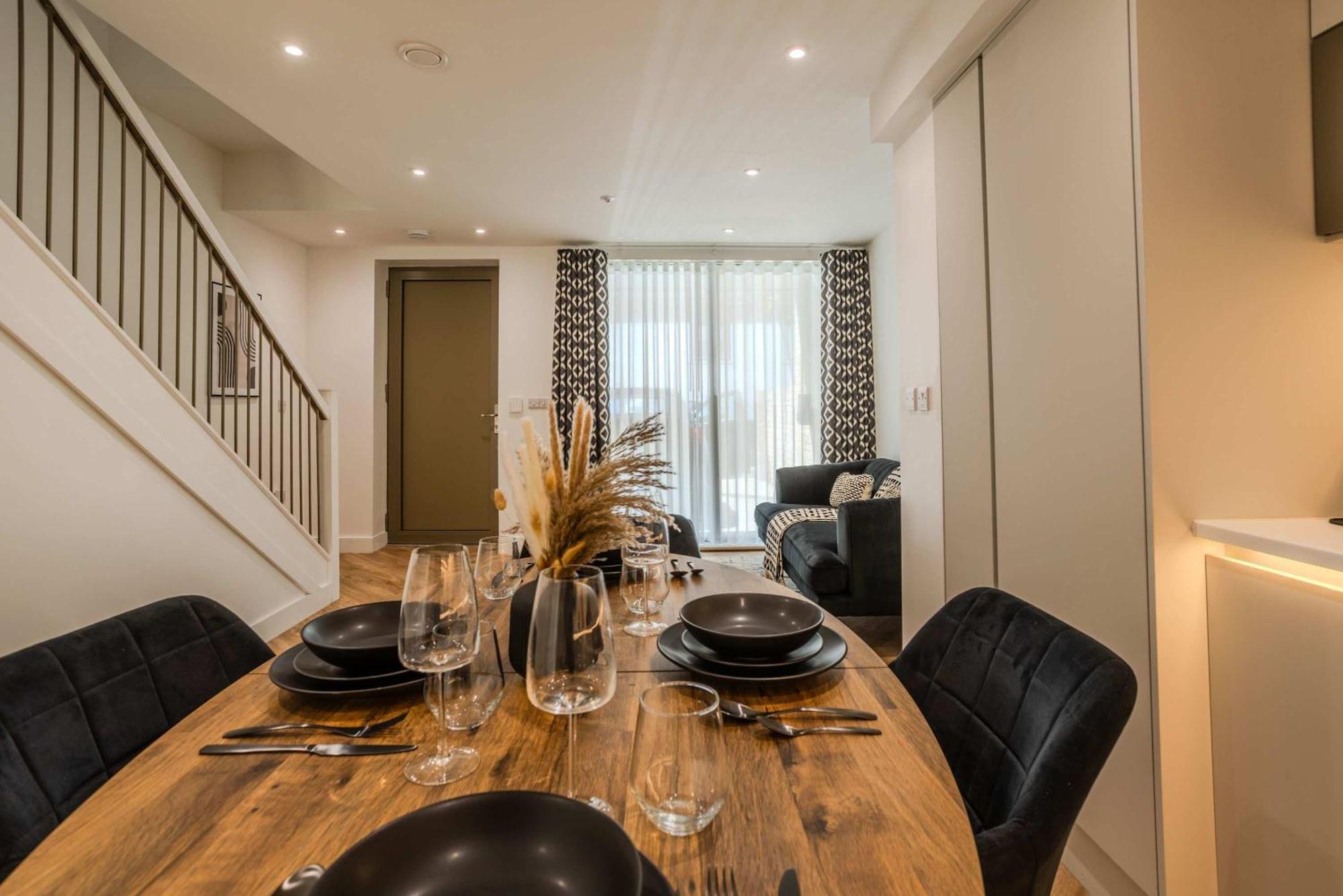 The Hidden - 4br Townhome Roof Holiday home Manchester