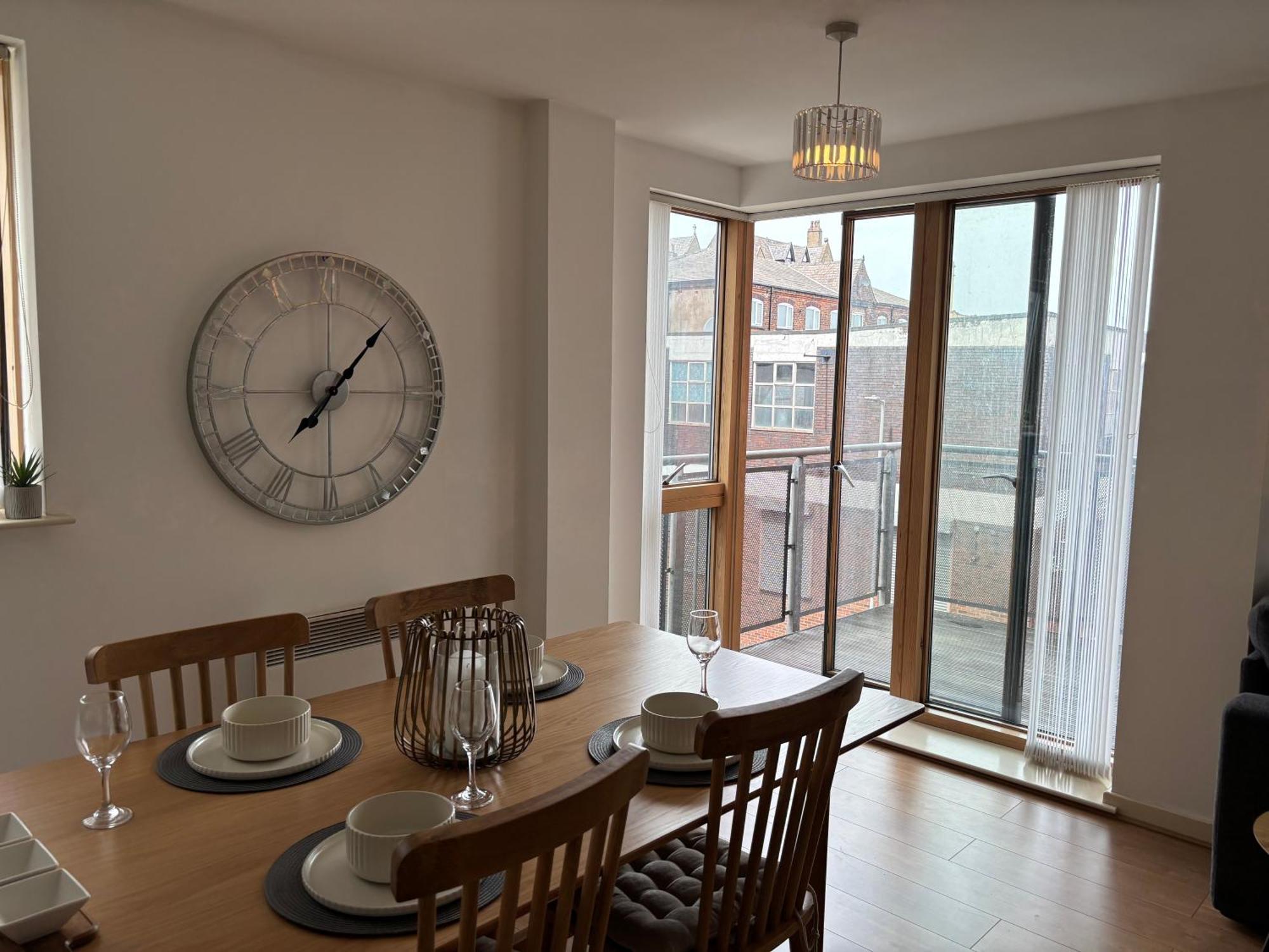 Lux 2bed Centre And Ao Arena Free Parking Modern Apartment