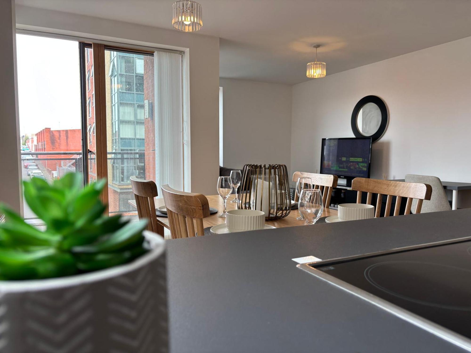 Lux 2bed Centre And Ao Arena Free Parking Modern *