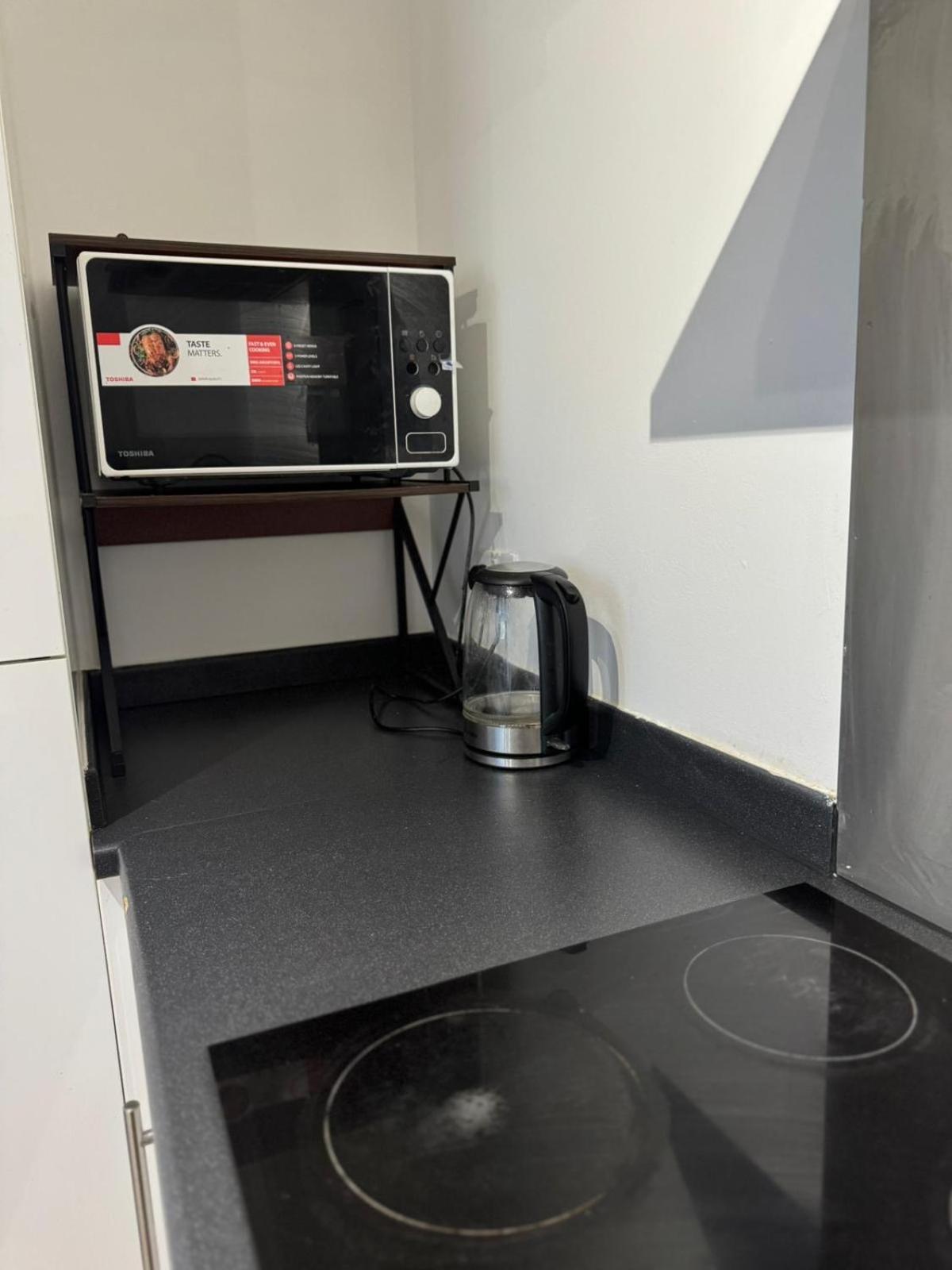Small And Cozy Getaway Apartment Manchester