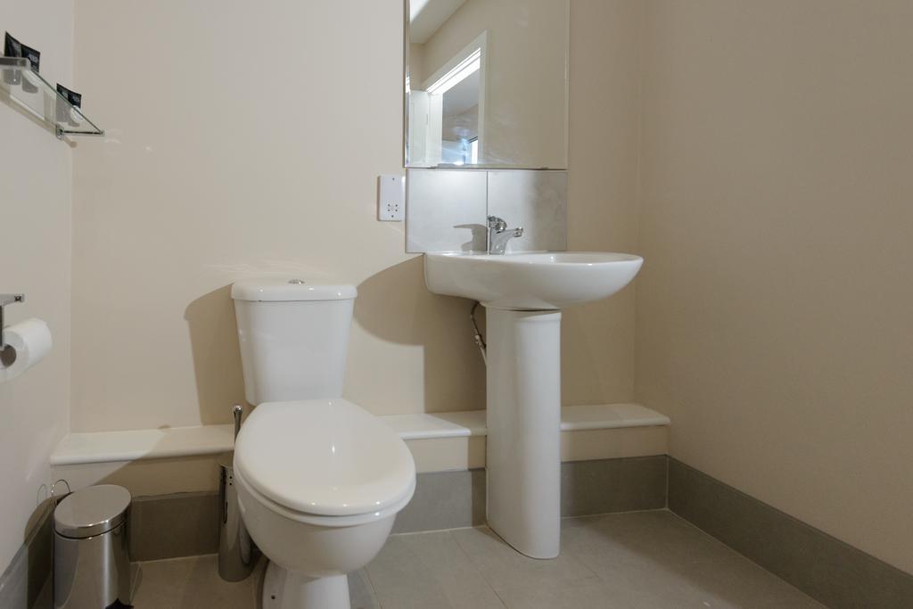 City Gate Apartment *