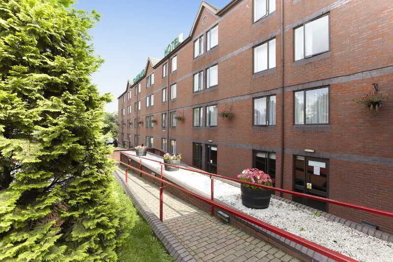 Hotel Campanile Manchester 2*