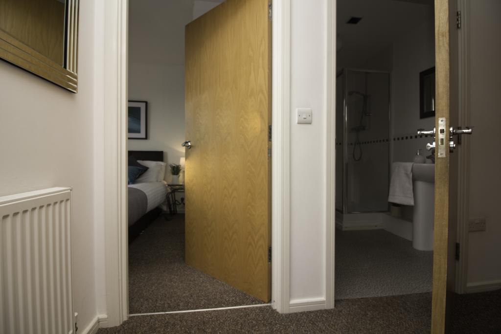 Diamond - Etihad Manchester