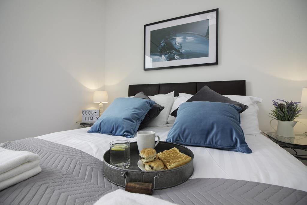 Diamond - Etihad Manchester