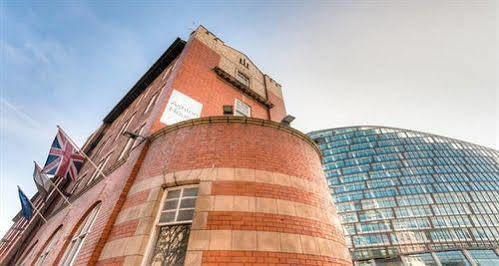Ashton House Hostel