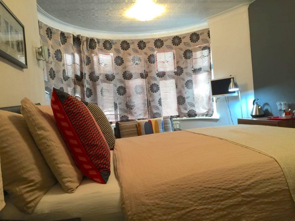 Park Crescent Hotel Bed & Breakfast