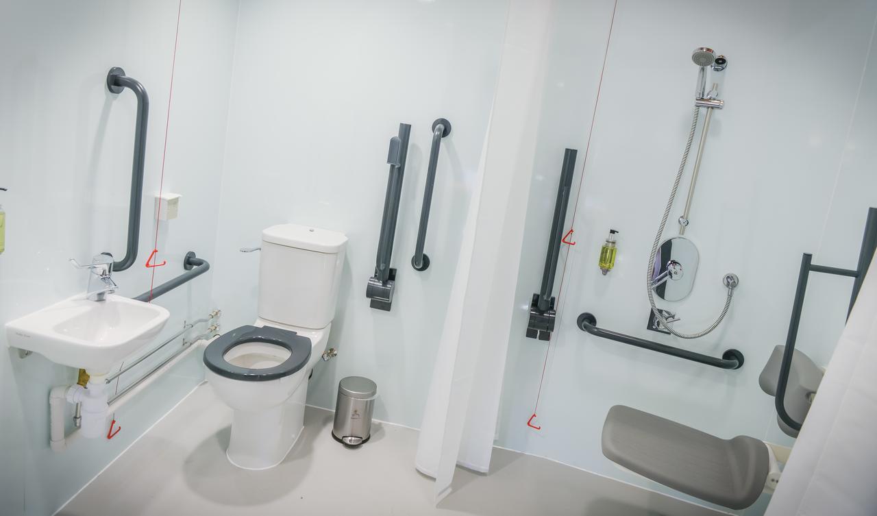 Easyhotel
