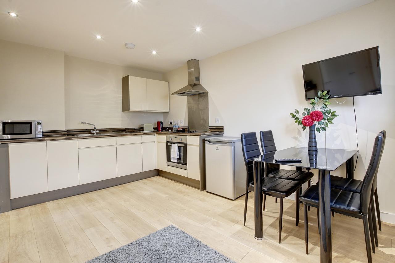 City Gate Apartment *