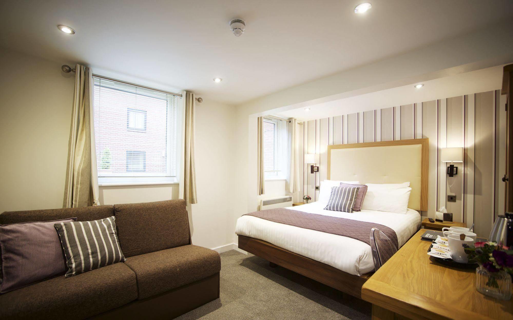 The Waterside And Leisure Club Hotel Manchester