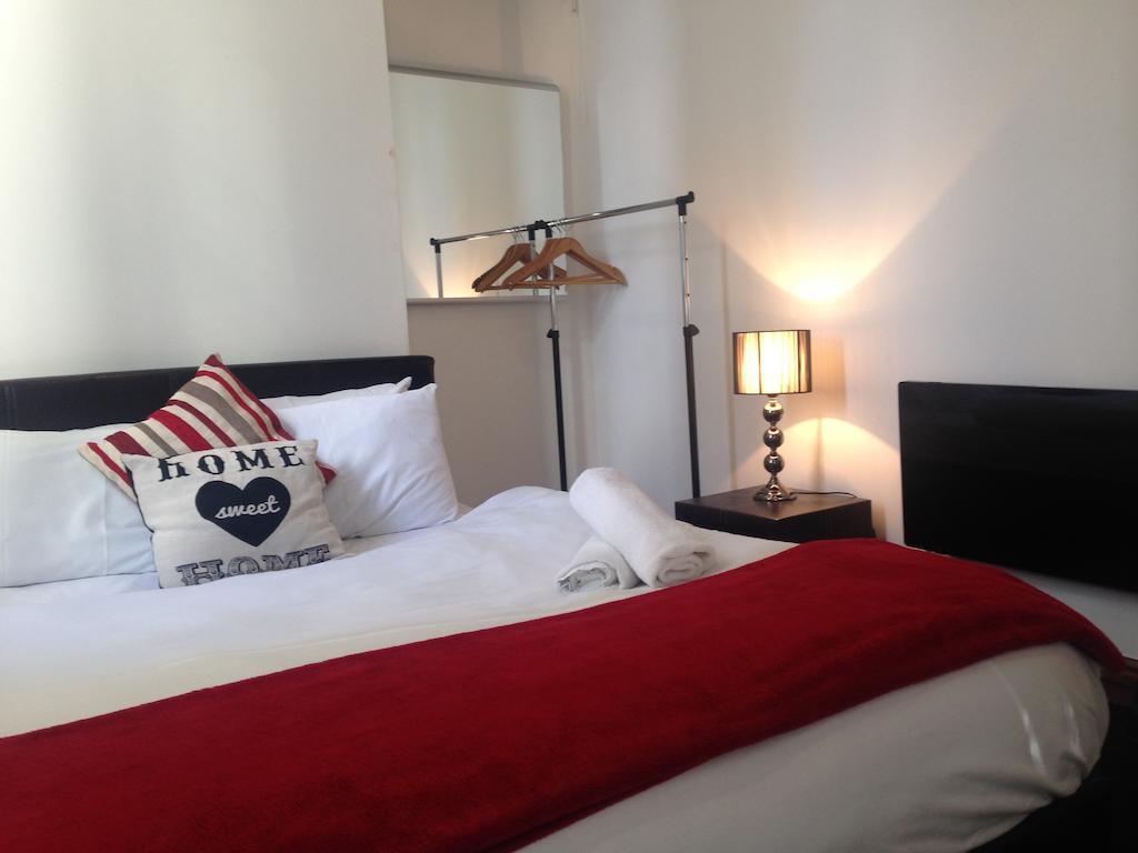 Ashton House Hostel