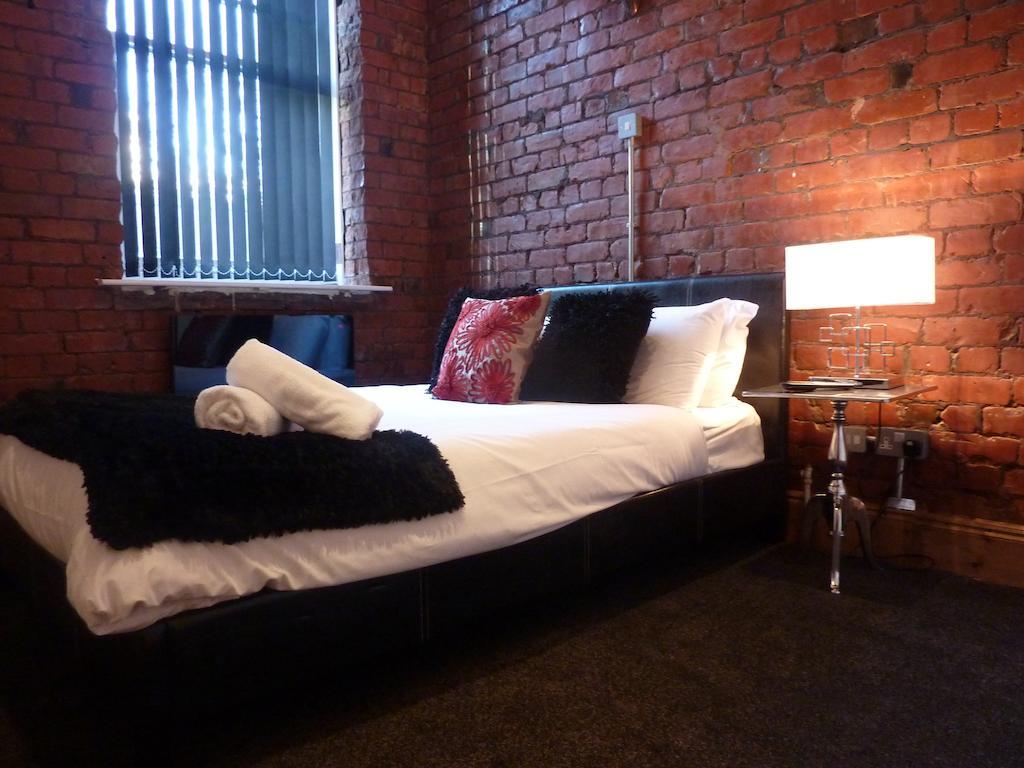 Ashton House Hostel