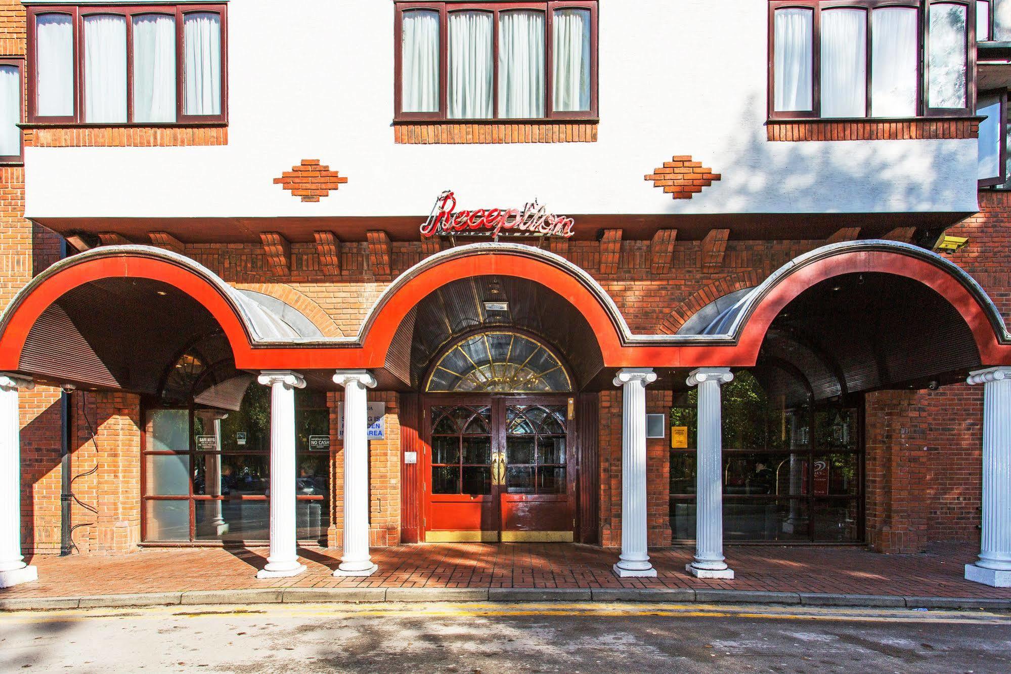 Britannia & Manchester