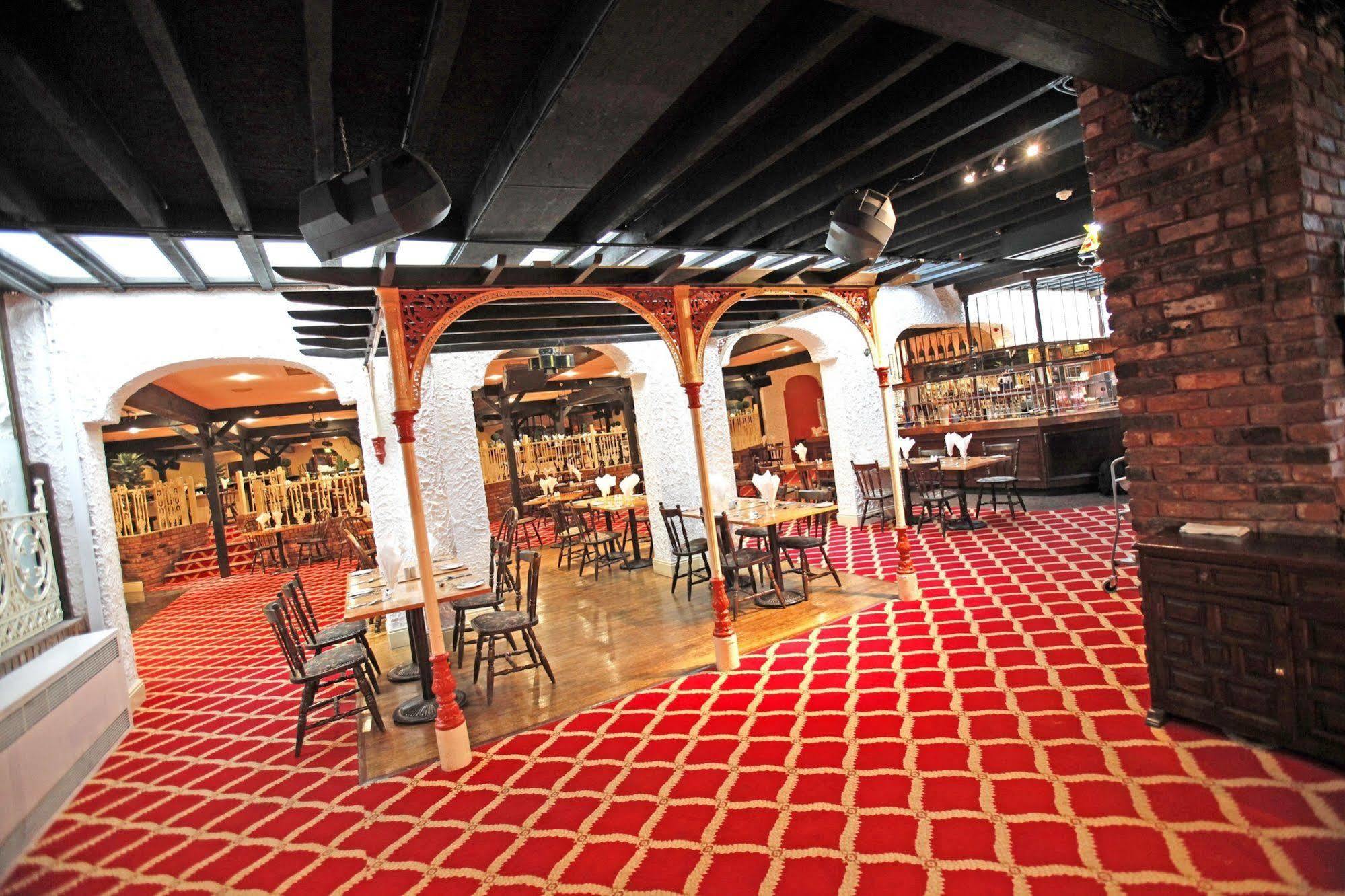 Britannia & Manchester
