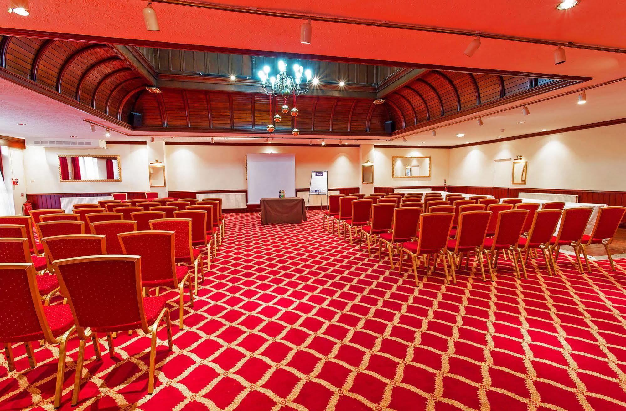 Britannia & 3* Manchester