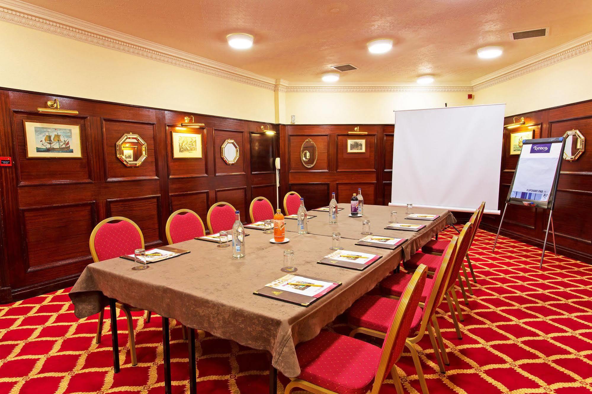 Hotel Britannia & 3*